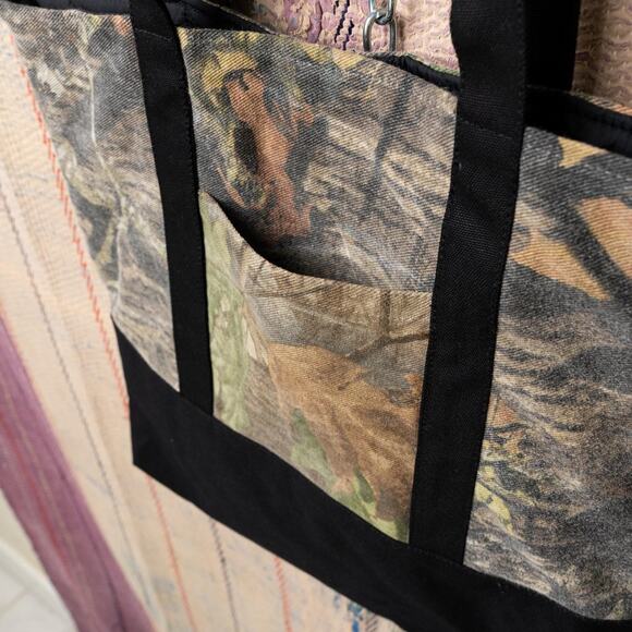 Upcycled carhartt tote bag - Picture 6 of 7
